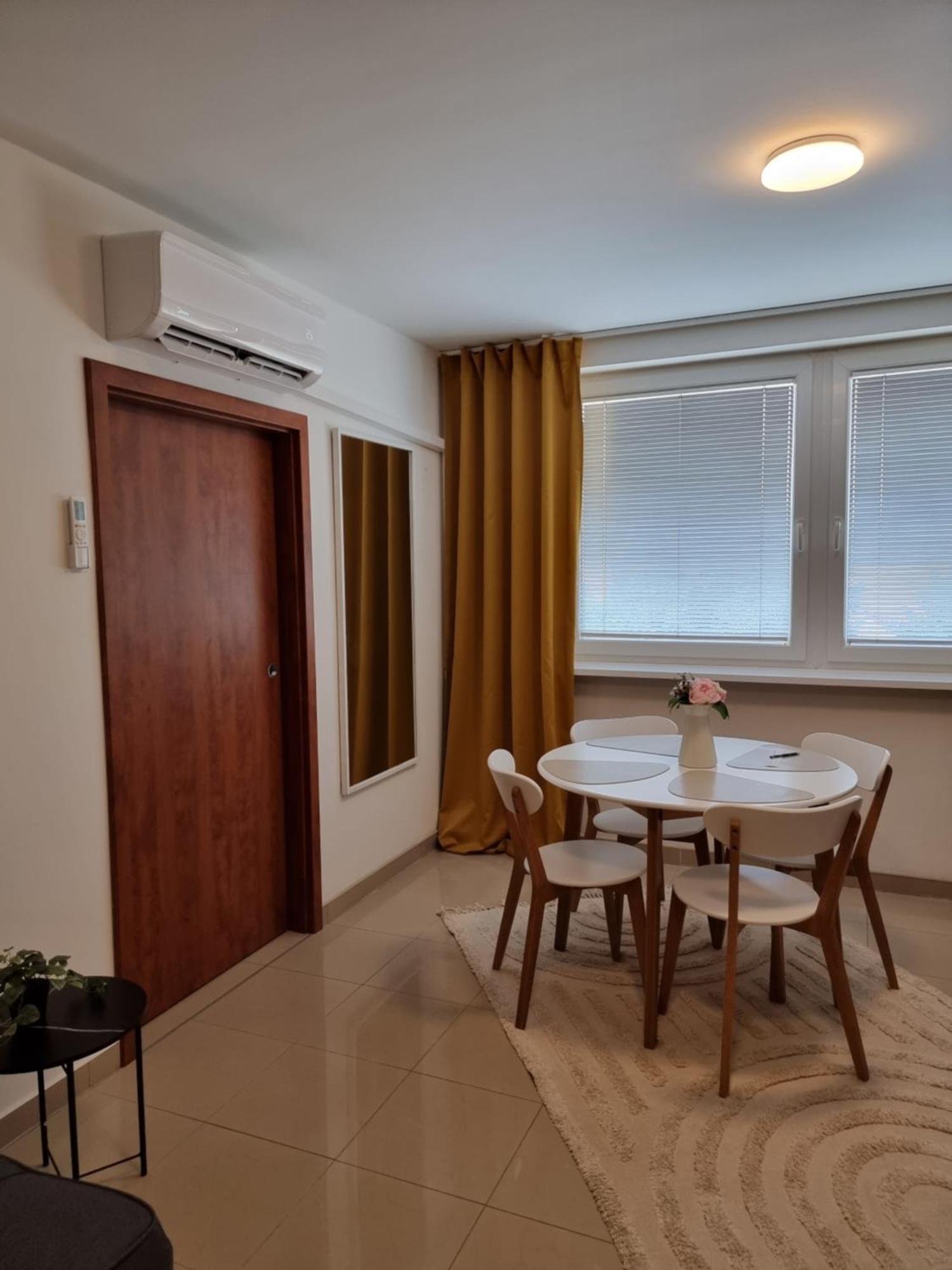 Turecka 49 Apt 2 Nové Zámky Buitenkant foto